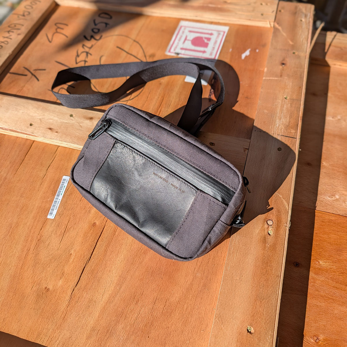 Waterfield Shinjuku Sling in Black X11 + Leather.